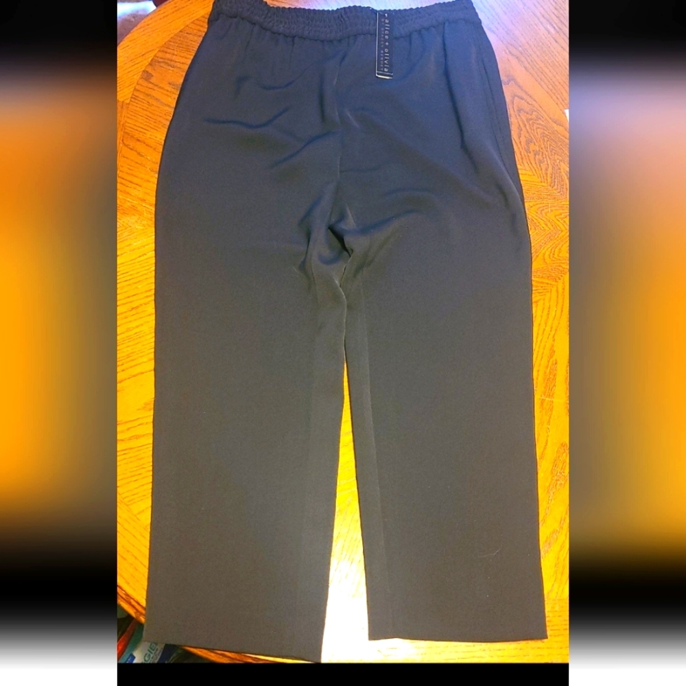 Alice & Olivia pants